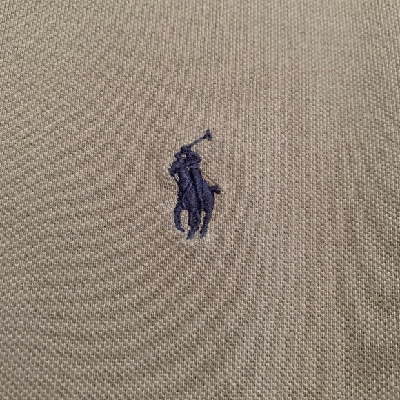 Polo - Picture 3 of 3